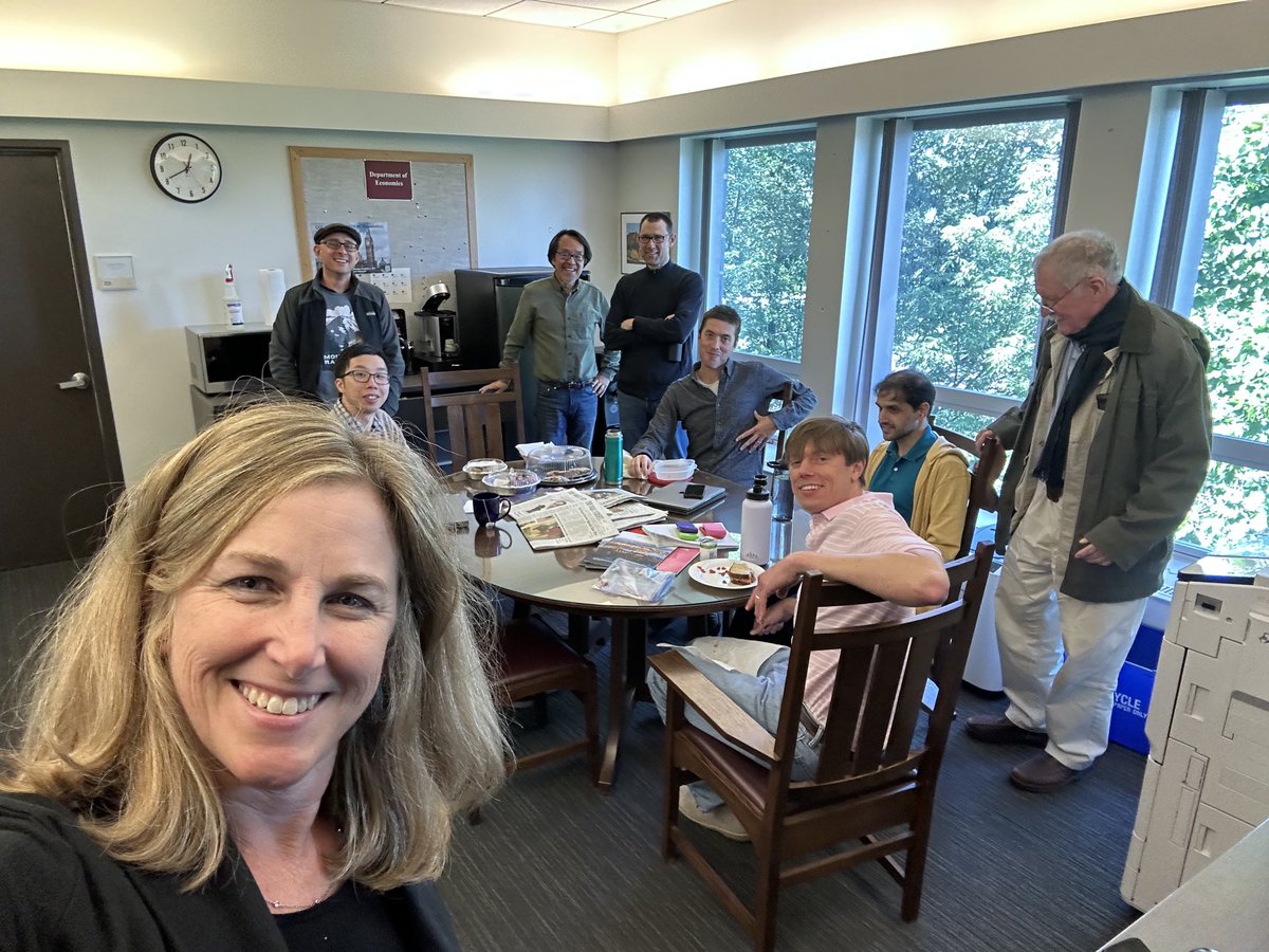 Nicole Simpson (@nbsimpson) on Twitter photo A subset of <a href="/ColgateECON/">Colgate Department of Economics</a> having lunch in our recently renovated department office. A subset of <a href="/ColgateECON/">Colgate Department of Economics</a> having lunch in our recently renovated department office. 