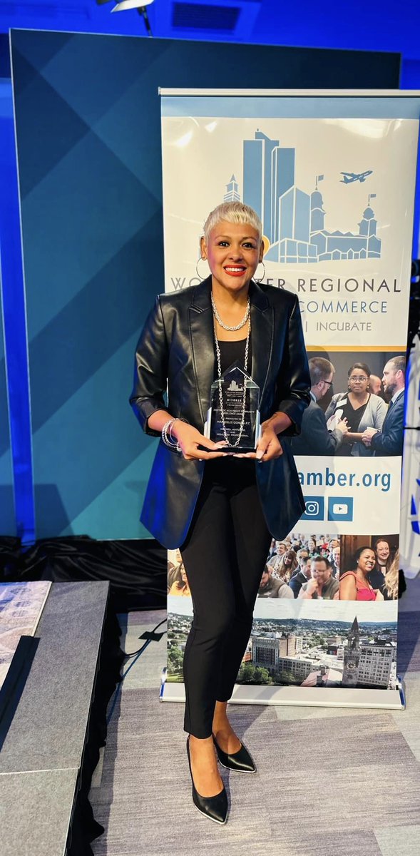 Join us in celebrating local anti-hunger champion and partner Mari Gonzalez from El Buen Samaritano in Worcester, MA, for receiving the 2023 Non-Profit Community Resiliency Award! We are grateful for your work to break down the barriers to food security for MA families.