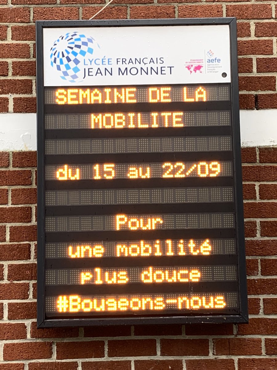 LfjmPrimaire's tweet photo. | Semaine de la #Mobilité 23 | - J5
Le @LfjmPrimaire de la @VilleBruxelles a proposé une animation « petit déjeuner » auprès de la communauté éducative pour valoriser la mobilité douce. #SeDéplacerAutrement - #Partage - Tous ensemble #Bougeons nous - @aefeinfo - @BruxellesEnv https://t.co/0KtahfqPp1