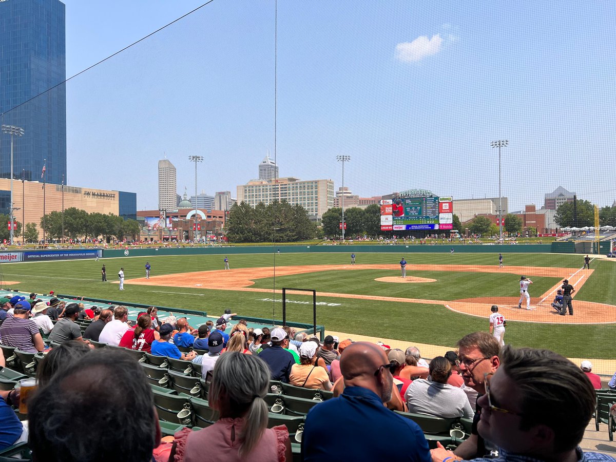 SpringhurstHC's tweet image. Where did the Summer go? 
Our Villa residents really enjoyed themselves at the Indianapolis Indian's game this Summer!
#VillaLifeisahomerun