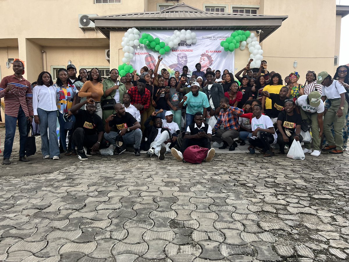 ActionAidNG's tweet photo. #GlobalClimateActionWeek - #ClimateJustice Arts Festival:
Announcement of prize winners, presentation of gift and group photo
#ClimateActionNow
#Globalplatforms
#ClimateAction
#FundOurFuture https://t.co/brdEqE2f1M