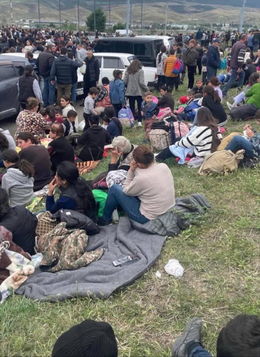 iraqschristians's tweet image. First there was a coordinated effort to destroy 1.5 million Iraqi Christians. Then 2.5 million Syrian Christians. Now 120,000 Armenian Christians. The pattern of targeting MidEast Christians for genocide is clear. Next they will target Western Christians. Pray against this evil🙏🏼