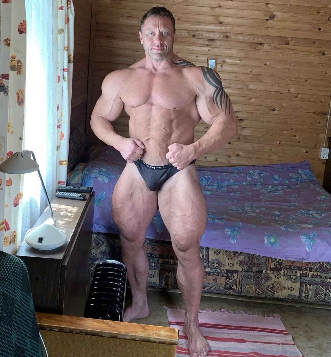 GenFlexPT's tweet photo. 117kg. IG: d_krilov https://t.co/SppXi6KrKe