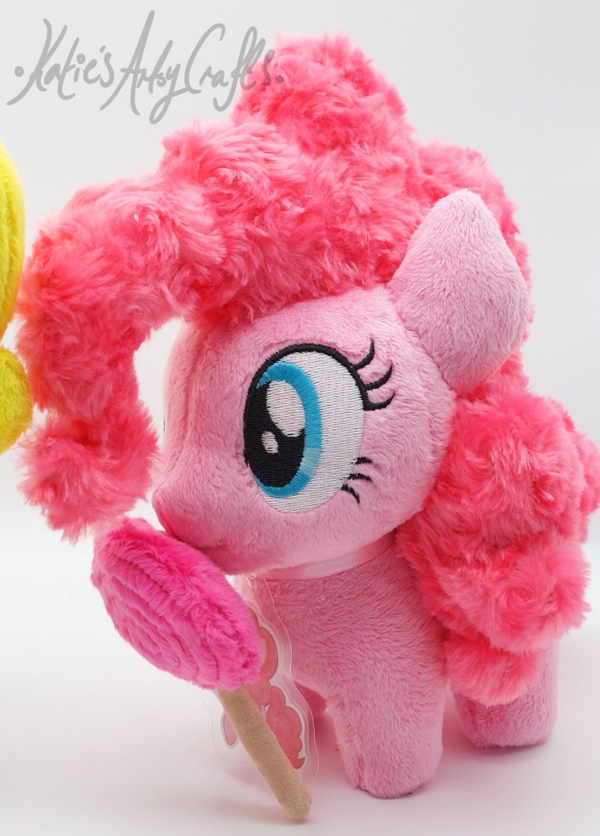 katiecoolchic's tweet photo. Vending @UKPonyCon in a week's time! As this year's theme is 'Generations'- Pinkie and G4 style Surprise! They feature magnetic accessories. Both plushies will be at my table. 
Lots more to share very soon too! ^^ https://t.co/OKLABURtnP