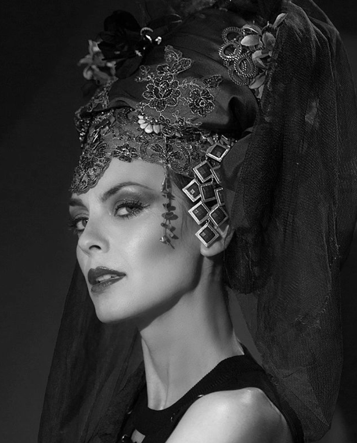 Laura Panizo!! 🖤🖤🖤 para el editorial 'Goddess Divinity' en MDS Magazine Make up: Isa García Estilismo: Rocky Demon Fotografía: Sara Iglesias saraiglesias.es - ☎ 606 871 911