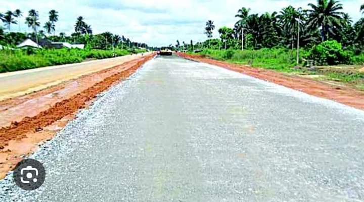 TNOnigeria's tweet image. 💥BREAKING 

President @officialABAT's Administration Approves N33bn To RCC To Commence Work On The Eleme-Onne Section Of The East-West Road.

Good !!