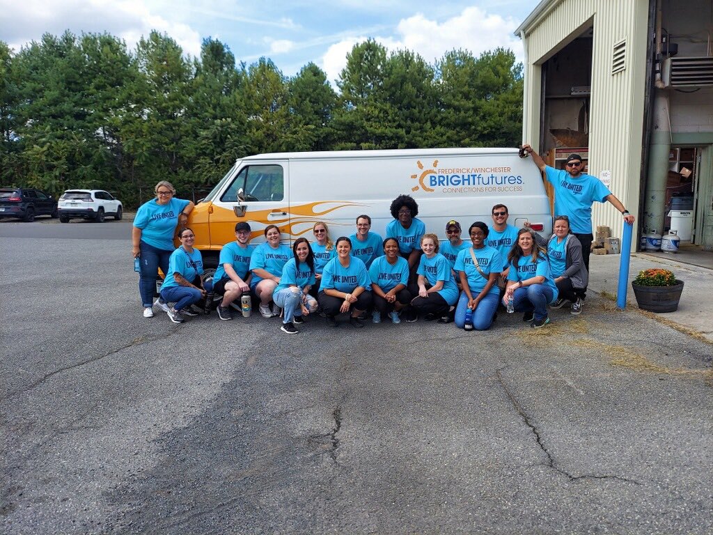 Thank you Navy Federal Credit Union for volunteering today for United Way’s Day of Caring! This awesome group of 20 worked hard painting our walls, sorting food, and fixing up our landscaping! #gratitude #NavyFederalCreditUnion #navyfederalserves