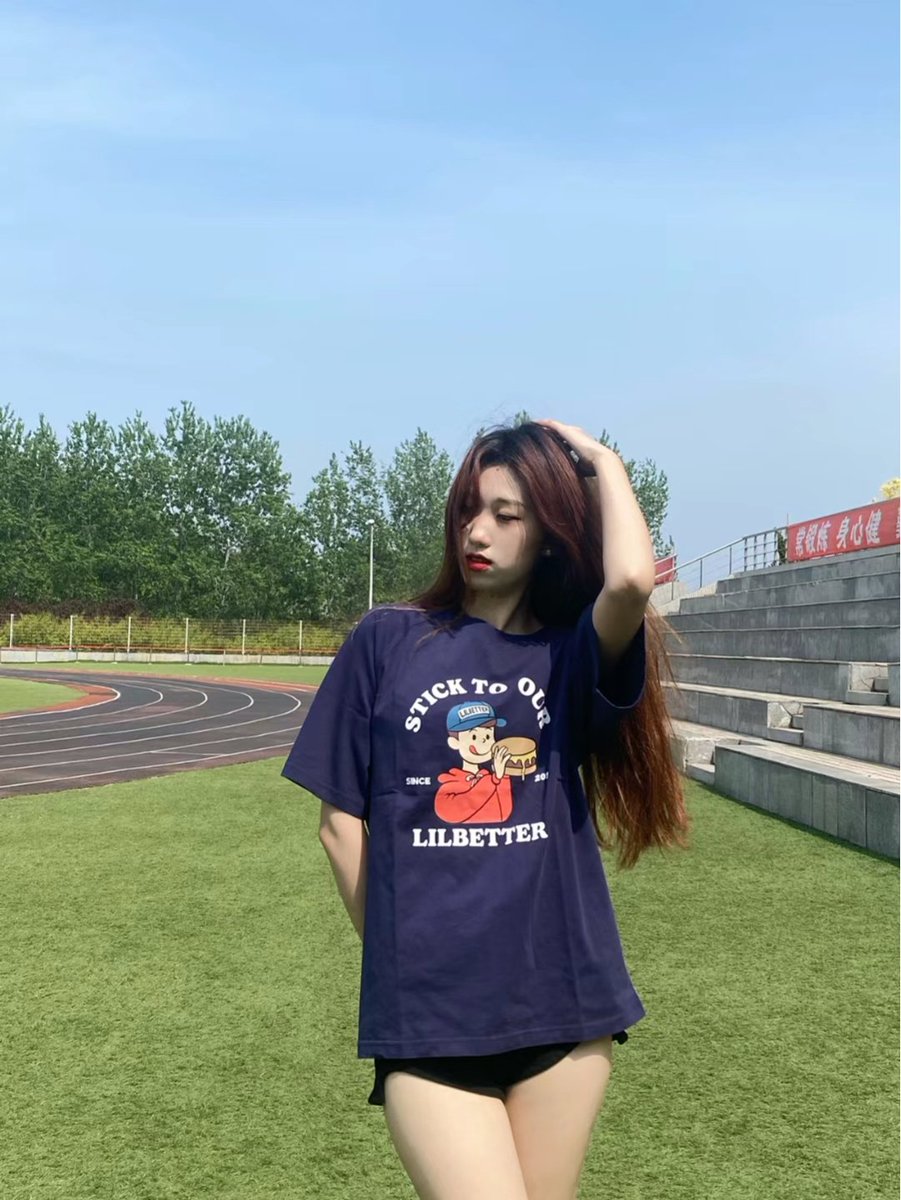 idbkdbdjdj's tweet photo. 主人的任务：在操场上拍情趣内衣 https://t.co/k0stuGKPQd