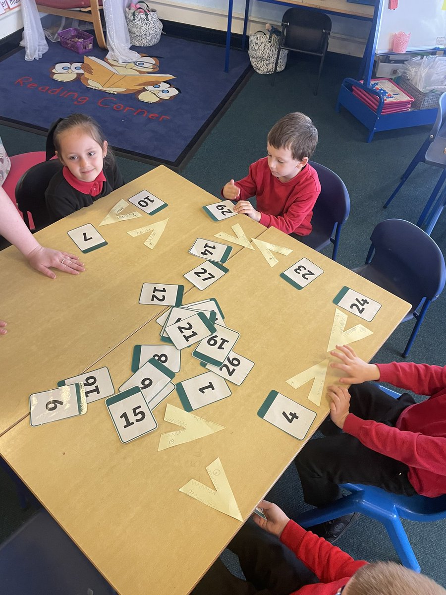 BowhouseP32's tweet photo. Our maths activities today! โ๏ธ #BowMaths https://t.co/Sm8xdSAG4o