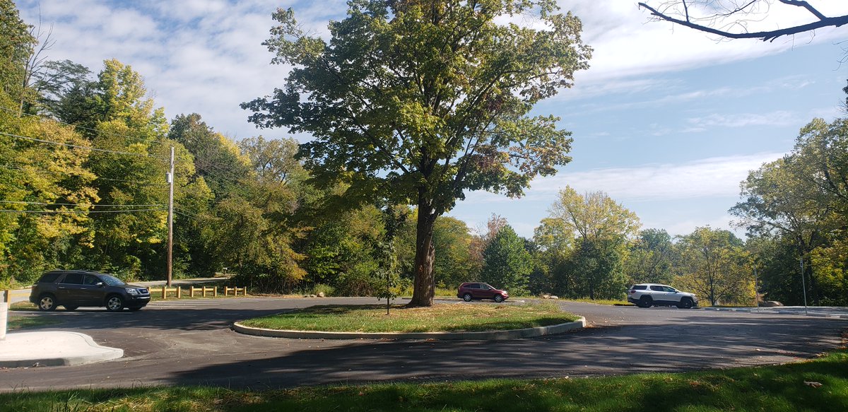 cameron_rodman's tweet photo. Great job team! #dougdecker #michaelroth #ScottStarlingNatureSanctuary improvements nearing completion. Increased parking to 40 stalls, space for trail head &amp; picnic improvements, portalet, and controlled access. Protected mature trees and introduced stormwater BMPs. @Shrewsusa https://t.co/UvmrOAoufL