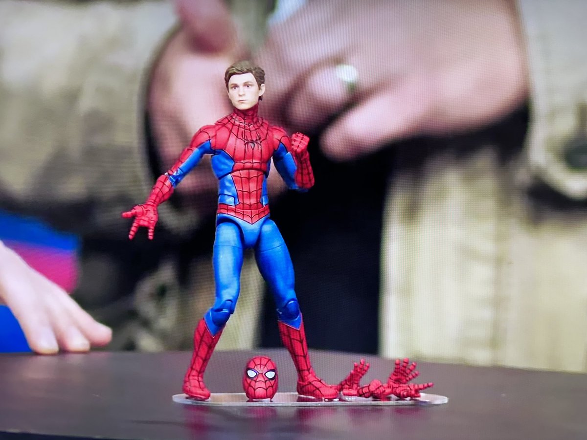 OakhurstStudios's tweet image. #marvellegends #hasbropulsecon #hasbro #ActionFigure #SpiderMan 
Awesome!  Unmasked trio!