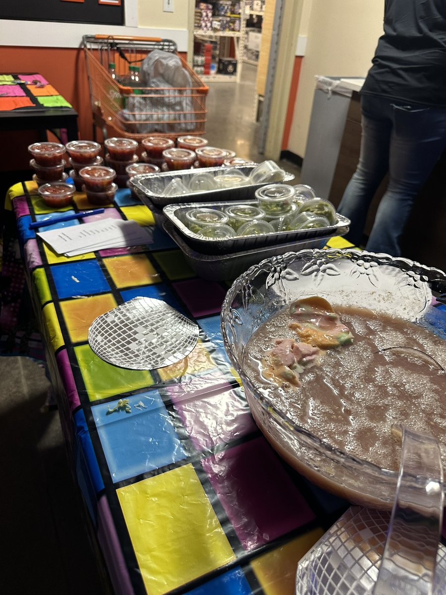 patchell1's tweet photo. Success Share 0527 Nacho Bar! https://t.co/GxsCP9cwPs