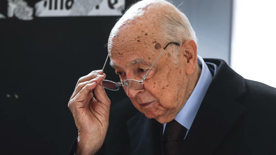 #Napolitano L’eredità politica e la lezione costituzionale dell'11 ° Presidente della Repubblica fanno da sfondo all'incerto futuro politico dell'Italia che Giorgio Napolitano ha anticipato vivendo coerentemente i suoi ideali...
zerozeronews.it/la-lezione-del…