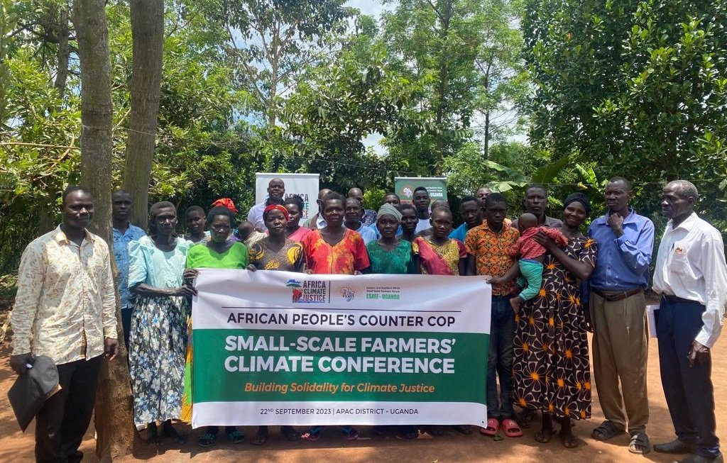 ESAFFUG's tweet photo. "We are building solidarity for climate justice. The COP 28 should be about people/us but not businesses/cooperations"
#APCC23 https://t.co/24omsjQ8Mh