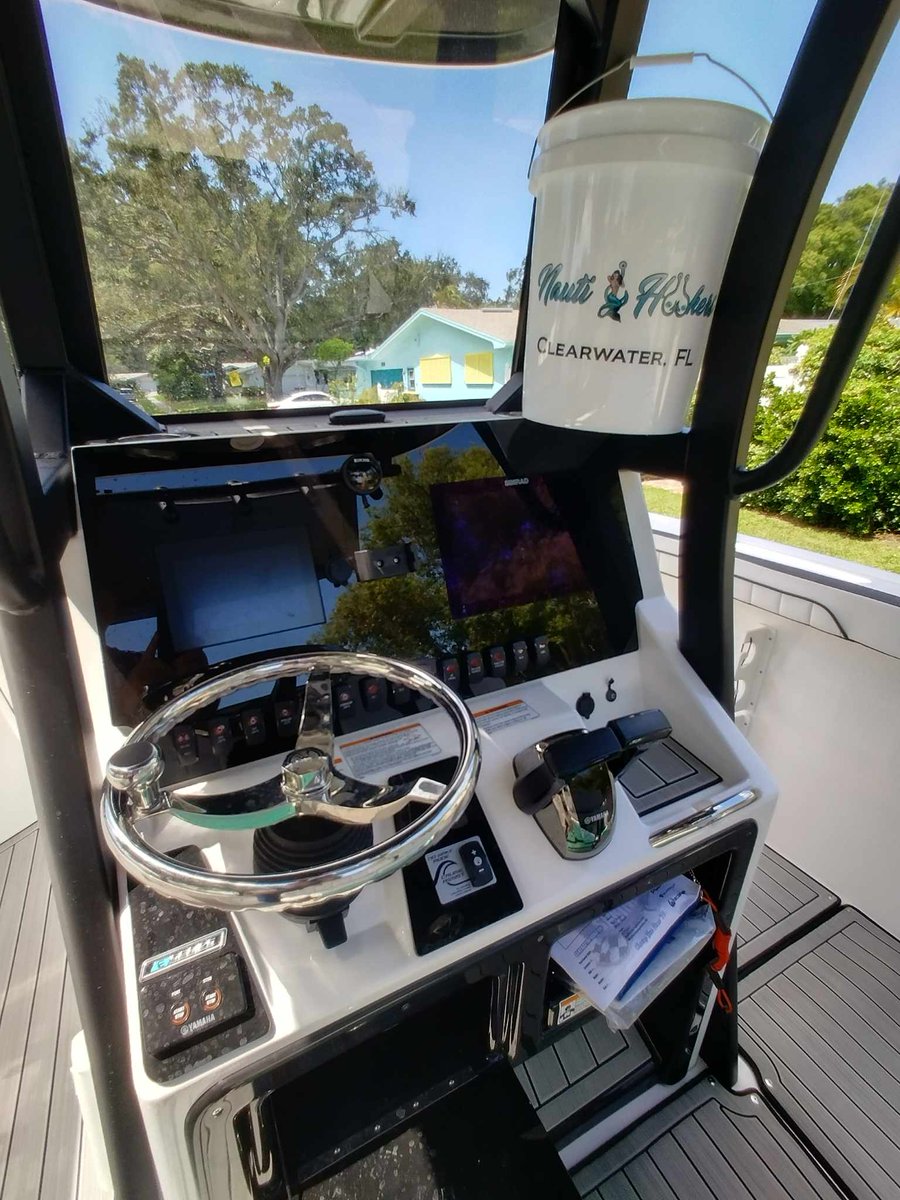 boat_name's tweet photo. New #BoatName #NautiHookers on a #Bodacious #Yamaha #Model 255FSH #PortingOut of #clearwaterflorida
Probably one of the nicest set of hooks I've ever seen on a #Mermaid....
By The #BoatNameGuy https://t.co/AyB7peAYGJ
