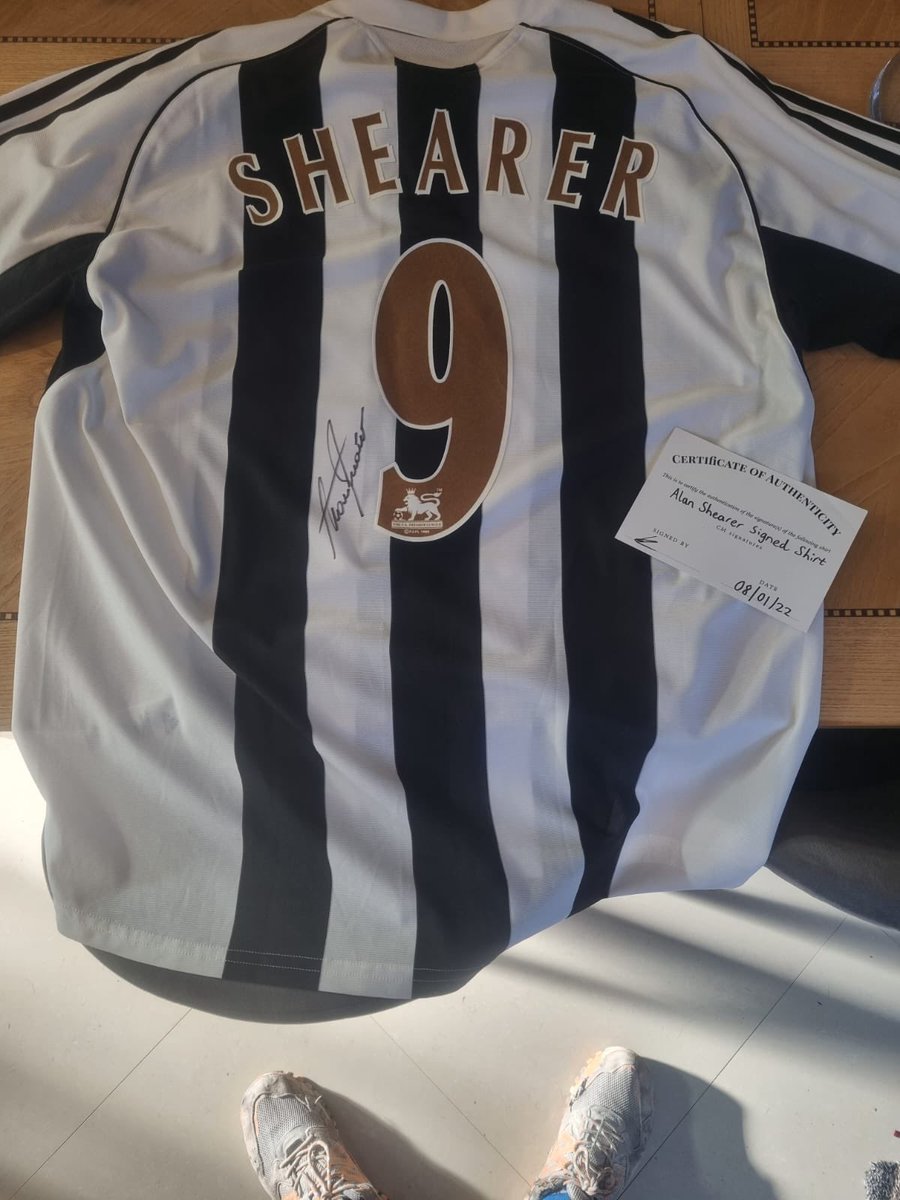BarlboroughFC's tweet photo. 🟡🔵 FUND RAISER 🟡🔵

BarlboroughFC welcomes everyone to join our club fundraiser for the upcoming season.

Card 1 - PRIZE: Signed (with certificate of authenticity) Alan Shearer shirt
£10 a go

Card 2 - PRIZE: £100 cash
£5 a go

Message @liamjackson24  if you wish you take part https://t.co/io8luFqCAX