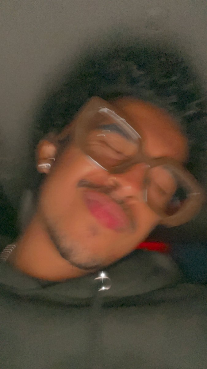 we at number 11!!!!! Latin ITunes Chart 🌶️🫶🏽🥹🌶️🫶🏽🥹🌶️🫶🏽🥹 we gonna crack top 10?! Team Mindless! Team Princeton! Let’s goooo!!! music.apple.com/us/album/suelo…