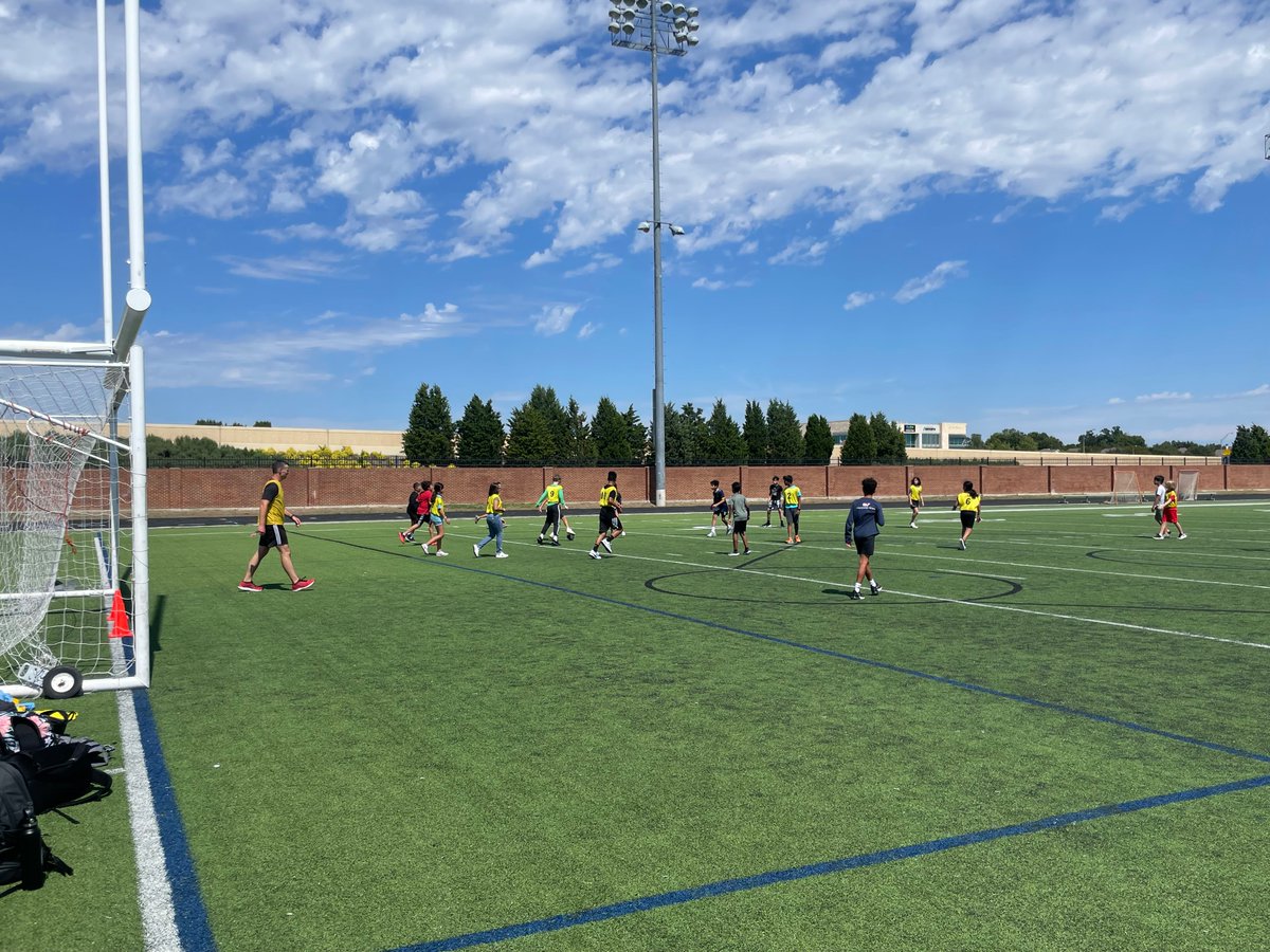 Courtney Sinclair tweet media