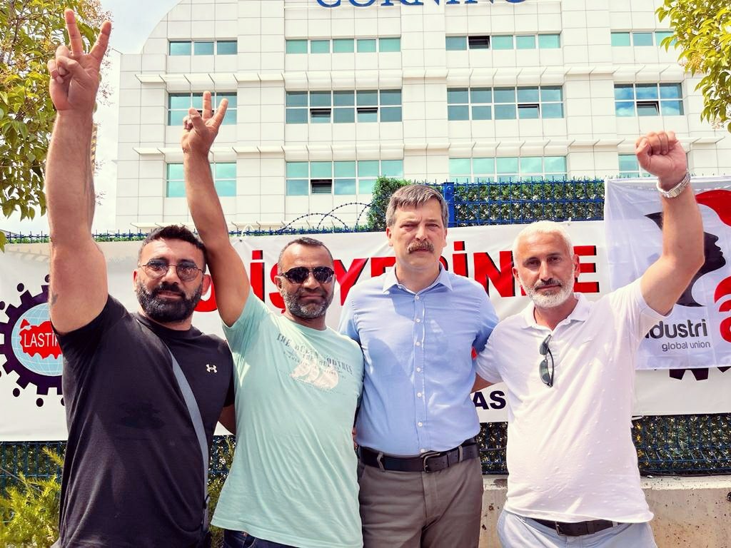 TanerAl85705628's tweet photo. #CorningİşçisineSesVer https://t.co/wFWcVKza0M