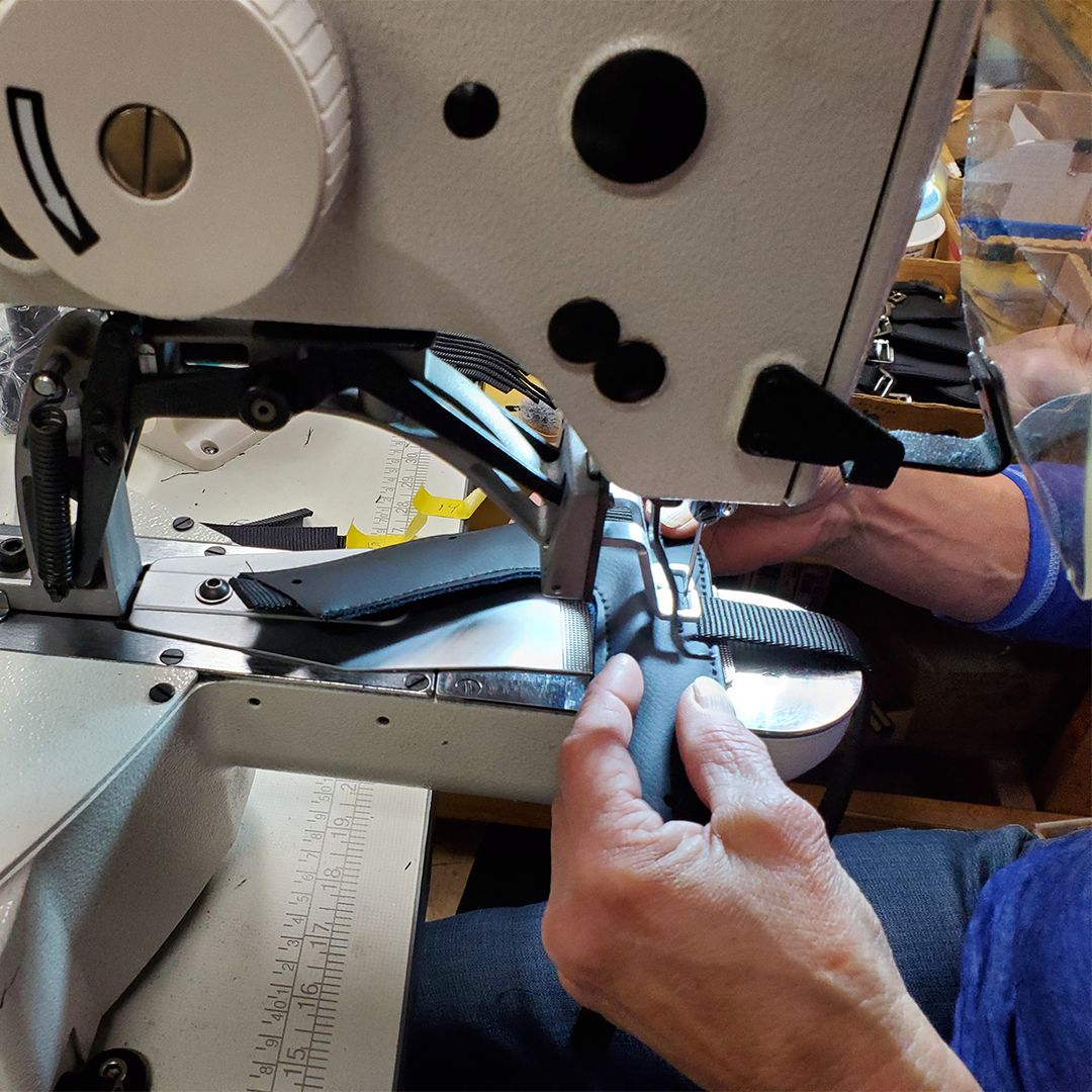 SuperSeerCorp's tweet photo. Every stitch, every snap, every part of a Seer Helmet is made in America. Where is your helmet made?
#seerhelmets #motorcyclehelmet #madeinusa #helmetdesign #helmetlovers #handmade https://t.co/EcPeCkfyZT