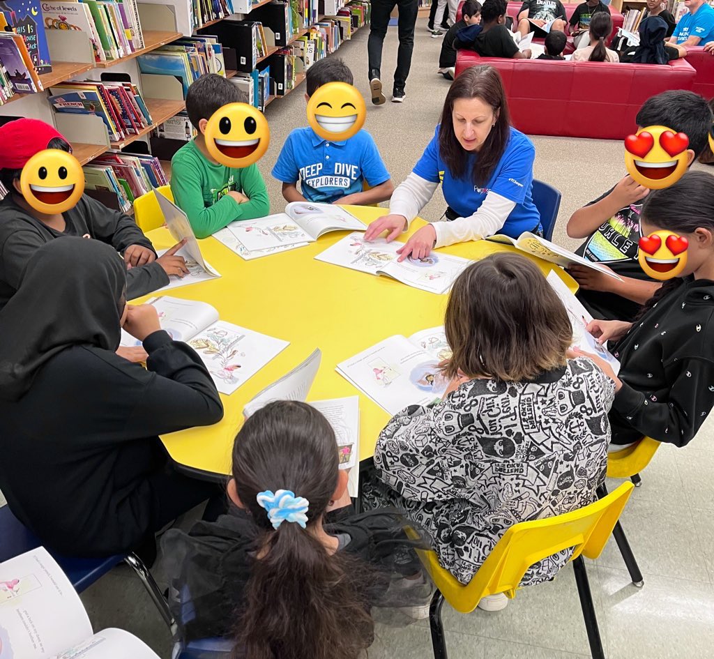 MsLiu02's tweet photo. Thank you *SO* much @TCS and @FirstBookCanada for volunteering your time to celebrate reading with our Grade 5 Ss. With your generous donation, Ss are excited to take home new books to share with their families. @TDSB_Grenoble #tdsb https://t.co/3EQw7egieE