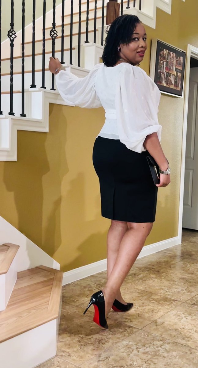 ClaudineGasana's tweet image. Why are Consulates taking so long to schedule your green card visa inter... youtube.com/live/qHCJJ3GSK… via @YouTube
#visainterview #immigrantvisaprocess