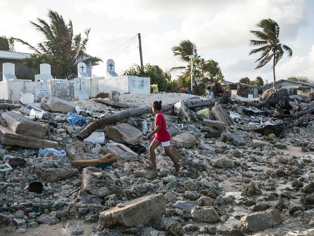 It’s one of the clearest injustices of #ClimateChange: The Marshall Islands likely won’t exist if we warm the planet 2°C. Some people are making the painful decision to leave because of the frequent floods, and there is nowhere on these islands to escape them.  #ClimateInjustice
