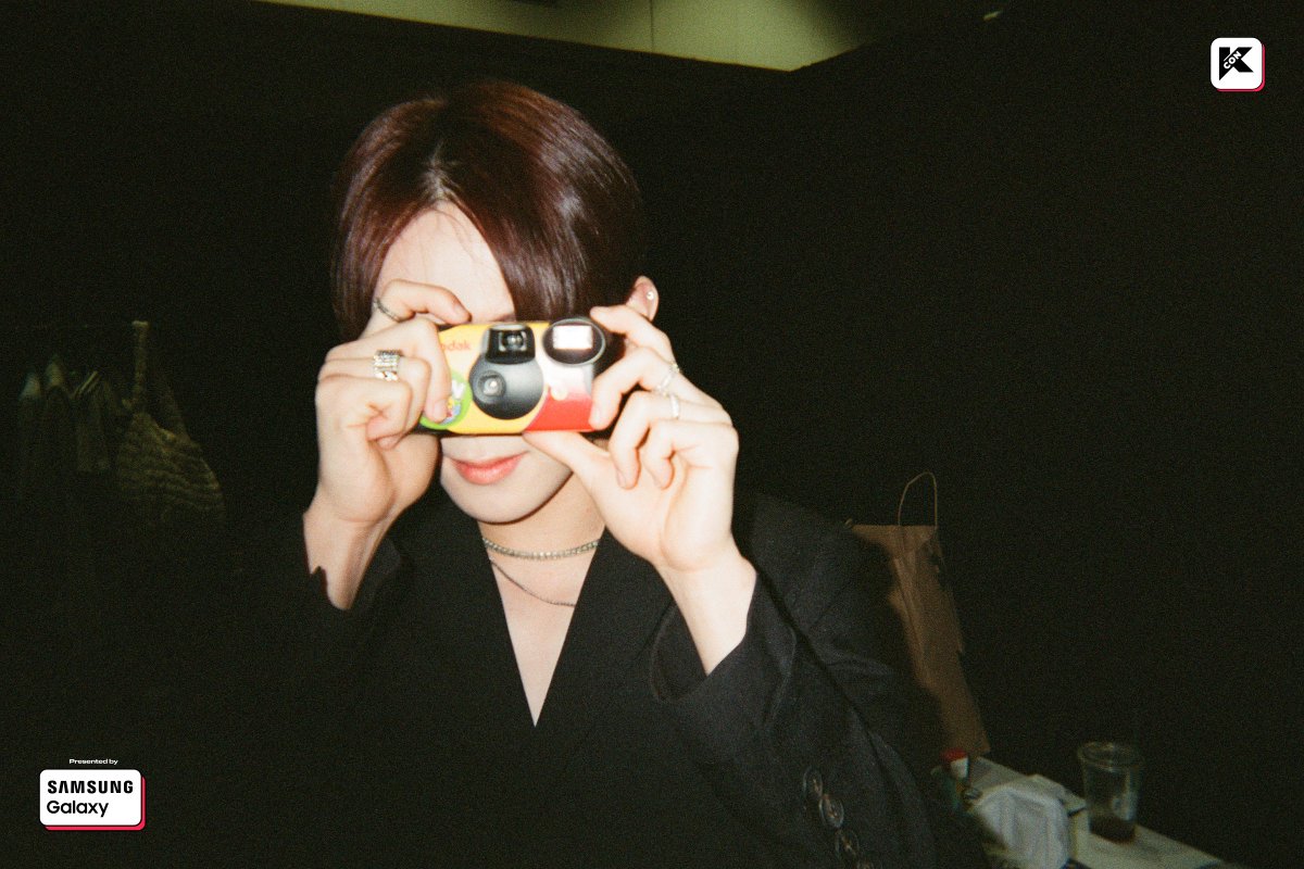 kconusa's tweet photo. [#KCONLA2023] #VERIVERY Special Photo 📷

Film camera photos pictured by artists themselves!
Raise your hand if you love this✋❤️  

*Some members may not be included due to the film quality issue.

photo by. @the_verivery 

Let's #KCON! https://t.co/EaqwdA3mmn