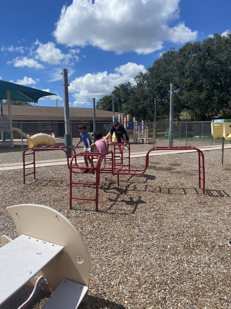 We had a great time with our preschool buddy class today 🥰