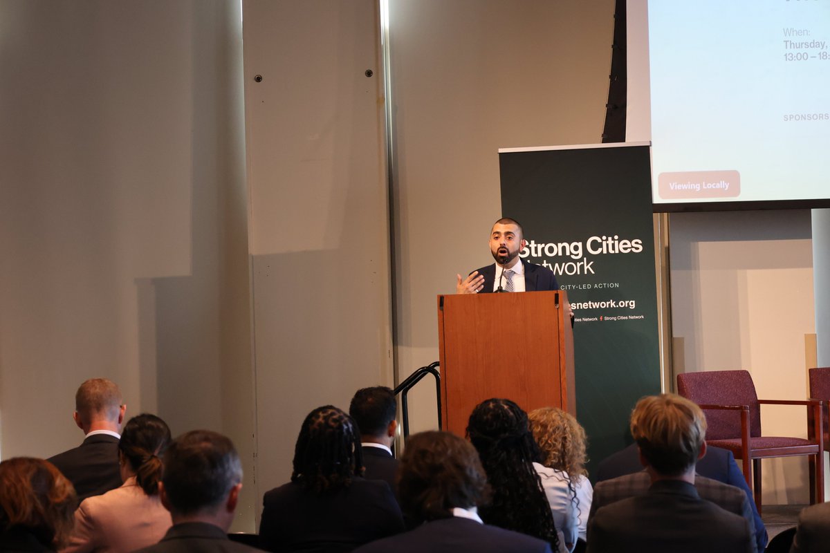 Strong_Cities's tweet photo. An excellent afternoon discussion with @stophatenyc & @NYUCGA, Mayors & #localgov rep on how #NYC & other cities are coordinating community-driven prevention strategies to address biases fuelling hate & extremism. #StrongCitiesSummit 1/2
@EU_FPI | @StateDeptCT | @DanishMFA https://t.co/hdzvQMXnXc