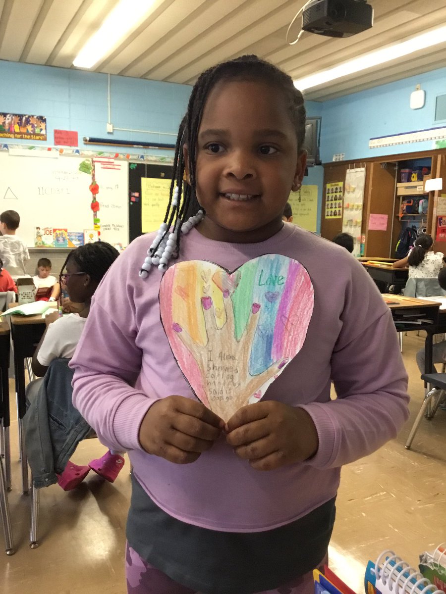 mrubino20's tweet photo. Our second caring hand went out on the fabulous Friday!   @jamisonpanko @Mawbey1DEI https://t.co/IbaXlBn0cb