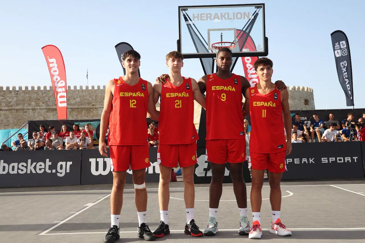 uemataro's tweet photo. 🔥 CLASSIFICATS pels 𝟭/𝟰 de FINAL del #3x3U17Europe!

✅ 2 de 2 a la Fase de Grups i directes cap als 1/4 de final de l’EUROPEU de 3x3 a Heraklion, 🇬🇷!

🔜 En Coco i la #U17M buscaran un lloc a les SEMIFINALS!
👀 Diumenge 🆚 Irlanda🇮🇪!

#somgrocs💛💜 https://t.co/ILPBDC6HZK