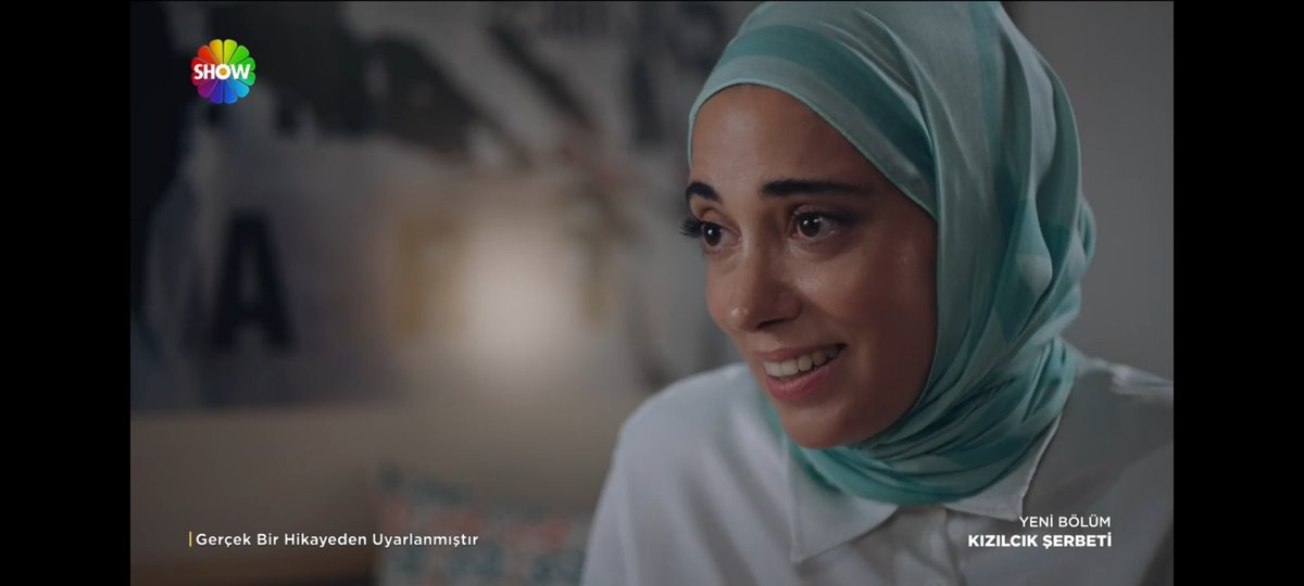 DiziciBagyan's tweet photo. Bu dostluğu bir başka seviyorum.

Sıla Türkoğlu &amp; Ceren Karakoç 🤍
#KızılcıkŞerbeti https://t.co/KZX7qHaWnE