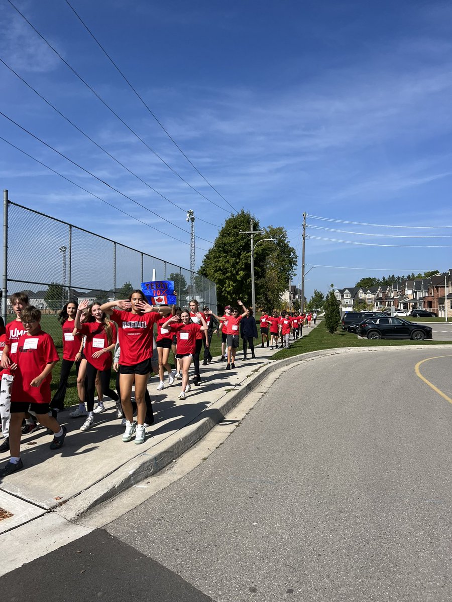 It was a beautiful day for our school’s Terry Fox Walk! #TryLikeTerry 🇨🇦❤️@rockwoodheart