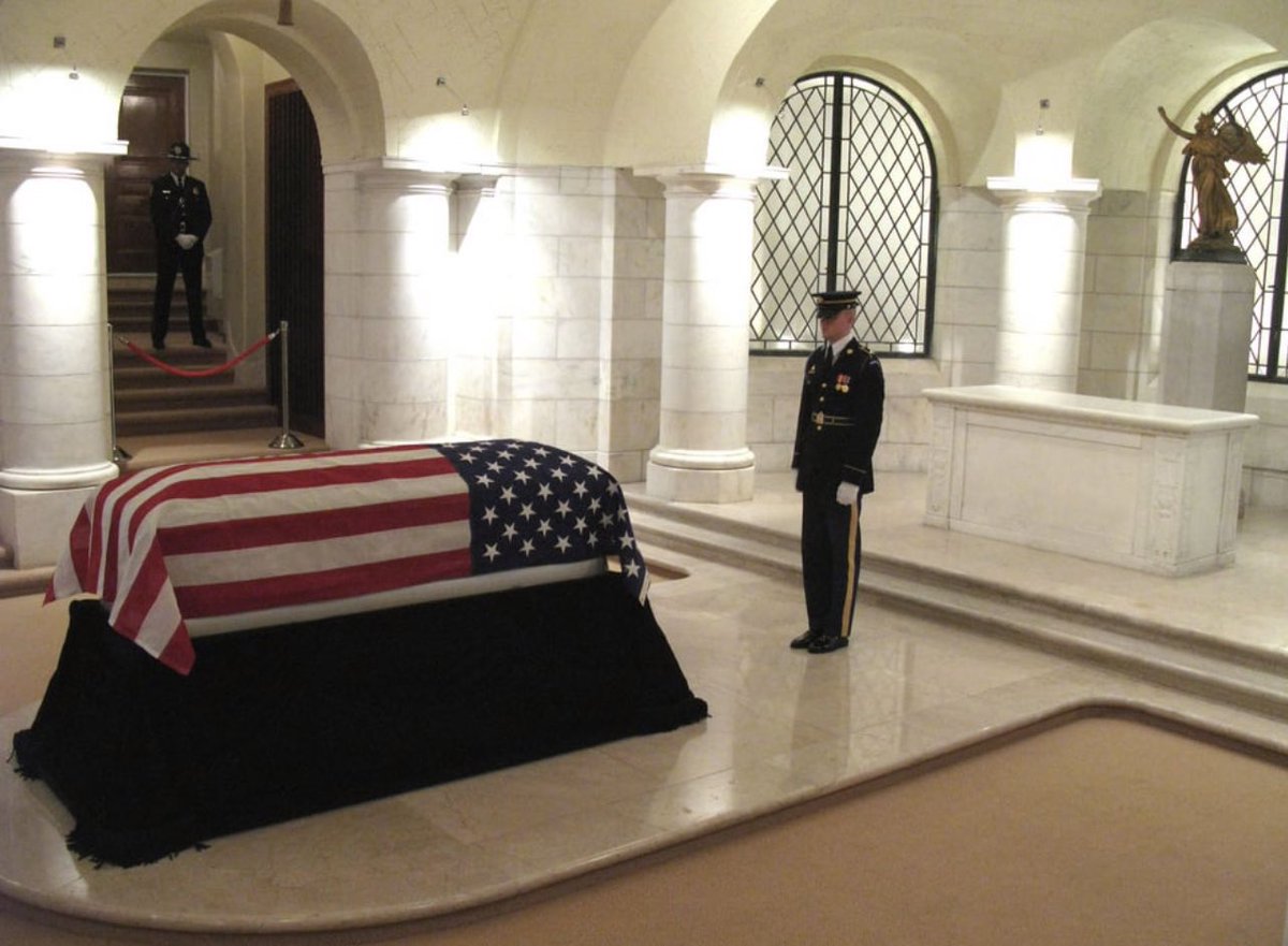 Frank Woodruff Buckles, last surviving American veteran of World War I, lies in state in the chapel beneath Memorial Amphitheater at Arlington National Cemetery in Washington, D.C.