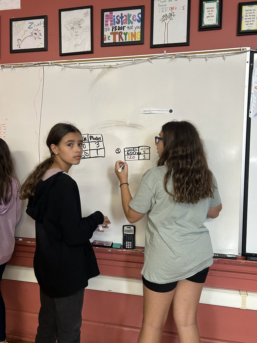 staci_durnin's tweet photo. Working + Standing = Thinking #buildingthinkingclassroomsinmath https://t.co/CVxbyVJ8Jv