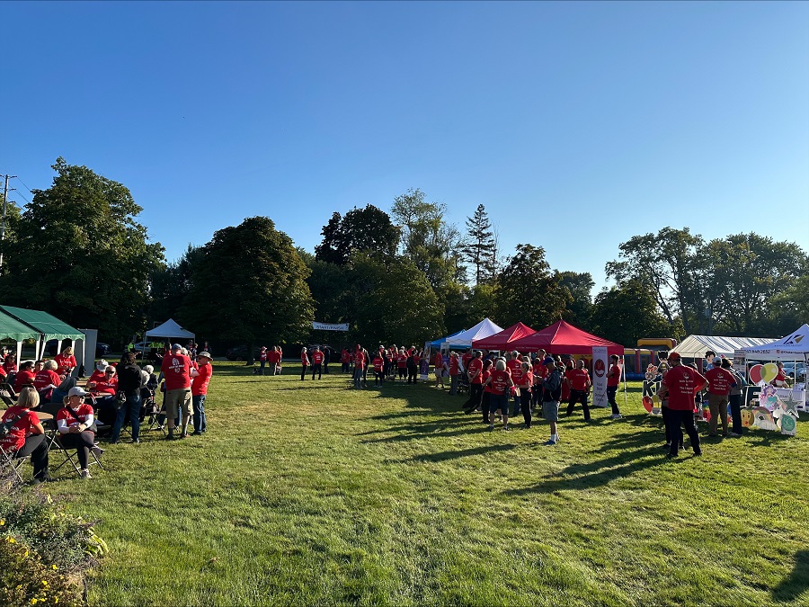 Dario joined the 17th Annual Walk for The Compass, helping raise $120K+ for south Mississauga residents! 🚶‍♂️🎉 

Still time to donate: thecompass.ca/walk 🌟 

#PortCreditAudiology #WalkTheWalk #TheCompass #Mississauga