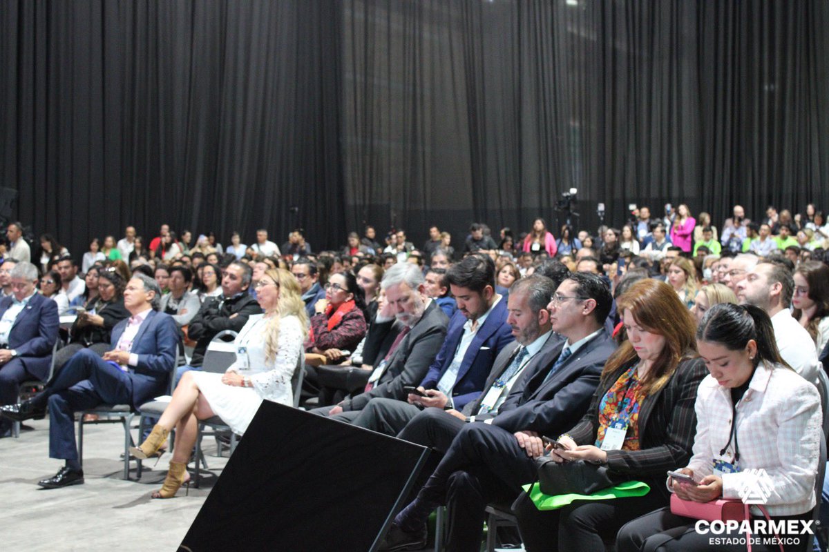 ¡<a href="/FIIE_Coparmex/">FIIE_Coparmex</a> 2023! 🚀

Durante tres días en la <a href="/ExpoSantaFeMx/">Expo Santa Fe México</a> contamos con conferencias, ponencias, talleres y diversas actividades enfocadas al crecimiento y desarrollo de emprendimientos; además, estuvieron presentes diversas personalidades del sector empresarial.

#FIIE2023