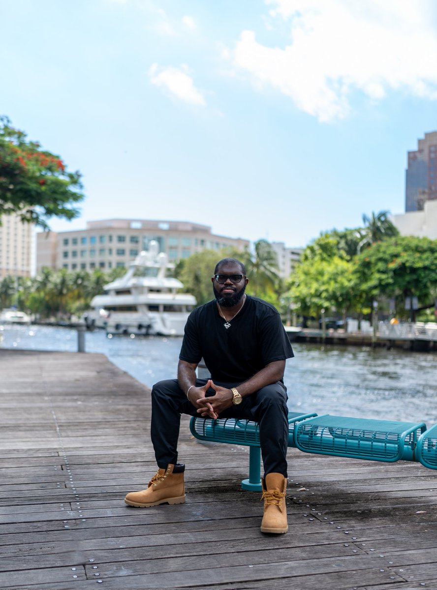 Nile_Fortner's tweet photo. R I V E R W A L K 🌊 F O R T 🛥 L A U D E R D A L E 🌴 @RiverwalkFTL @FTLCityNews
📸 By @Valvisuals
#ValVisuals #RiverwalkFortLauderdale #FortLauderdale #Photography #Photographer #SouthFlorida #Boat #Yacht #Florida #FortLauderdaleFL #Lauderdale #FridayFeeling #Friday #FTL #FL https://t.co/bQjA8dEFFj