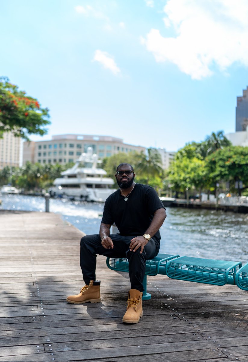 Nile_Fortner's tweet photo. R I V E R W A L K 🌊 F O R T 🛥 L A U D E R D A L E 🌴 @RiverwalkFTL @FTLCityNews
📸 By @Valvisuals
#ValVisuals #RiverwalkFortLauderdale #FortLauderdale #Photography #Photographer #SouthFlorida #Boat #Yacht #Florida #FortLauderdaleFL #Lauderdale #FridayFeeling #Friday #FTL #FL https://t.co/bQjA8dEFFj