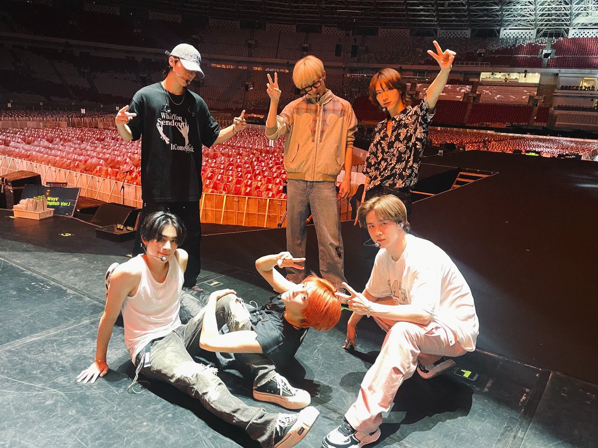 WayV tweet media