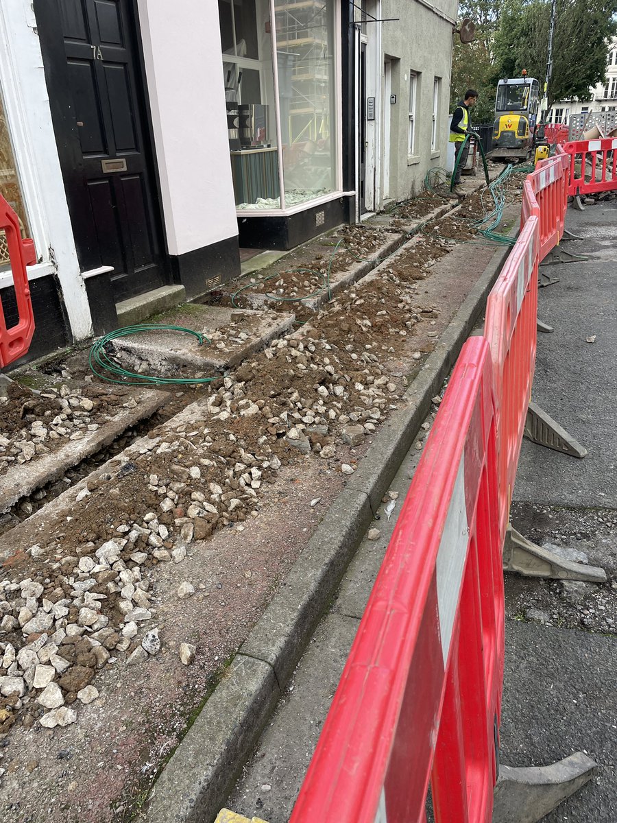 VeryVeryVntage's tweet photo. Forced Closed this week. Thanks @virginmedia for NOT informing me. Letter supposedly posted 4 wks ago! No residents received it either. @northyorksc YOU issued a permit to Virgin so who’s responsible for my loss of business? #smallbusiness #passthebuck #jugglinglife #selfemployed https://t.co/qxi8t0yXJz