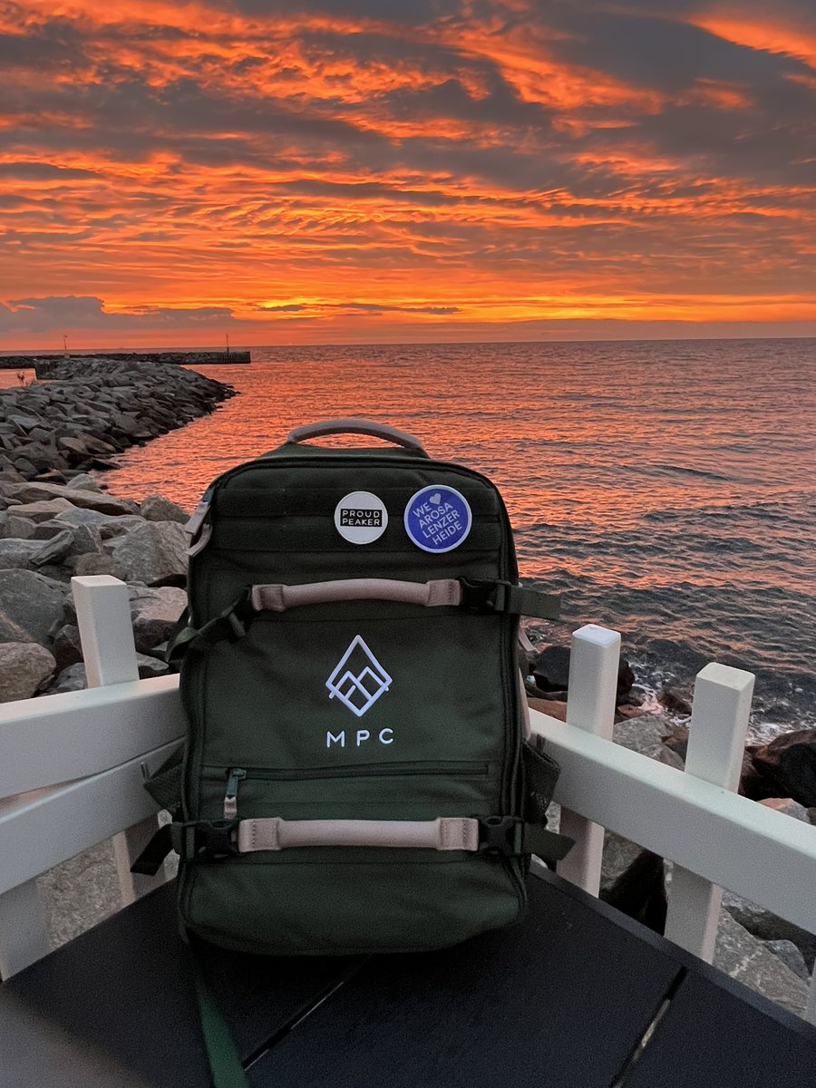 Anne L. - German Peakers tweet media