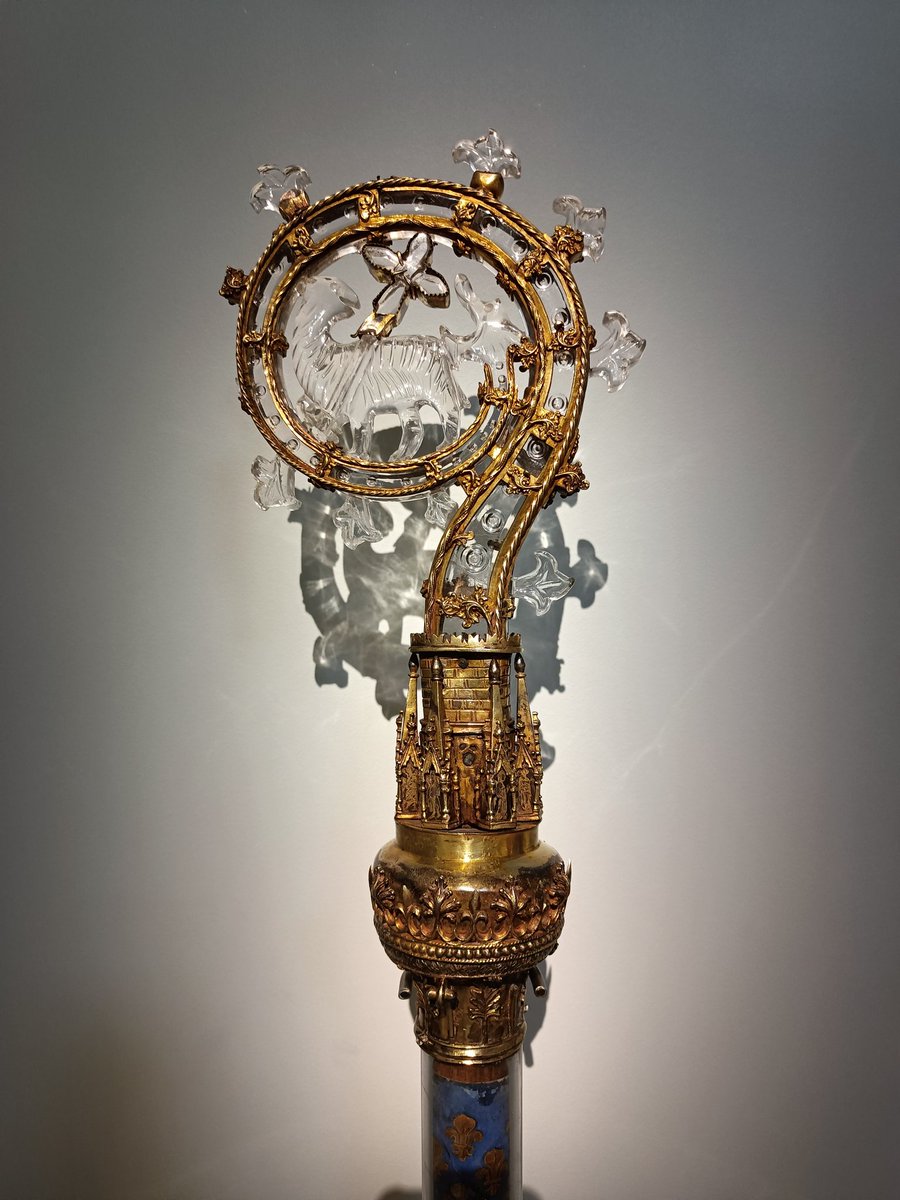 Plus habilement camouflé que jamais, le frigidarium du <a href="/museecluny/">Musée de Cluny</a> accueille dès mardi une riche et passionnante exposition sur l'un des plus fascinants matériaux qui soient : le cristal de roche, un incontournable des trésors médiévaux, taillé du Solutréen jusqu'à nos jours !