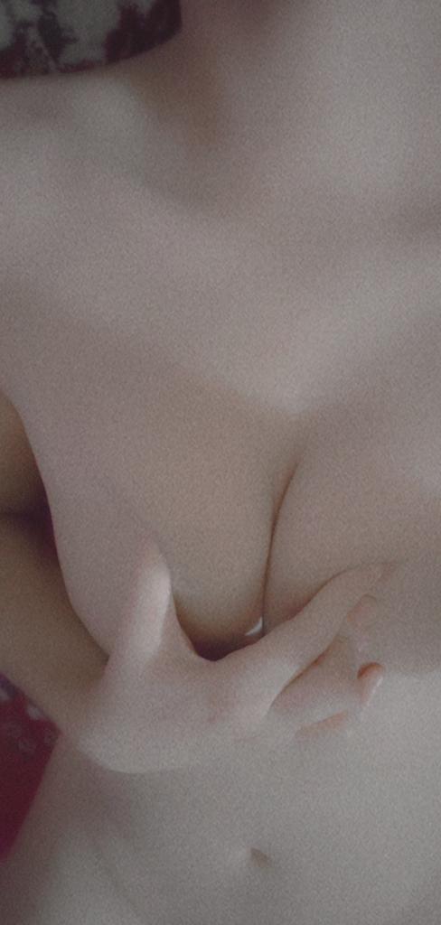 منحرف 😚 tweet media