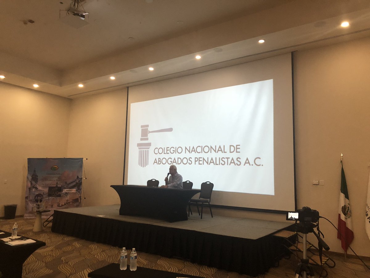 El Lic. <a href="/JReyesPeralta/">Jorge Reyes Peralta</a> fundador del Colegio Nacional de Abogados Penalistas <a href="/CONAPMexico/">Colegio Nacional de Abogados Penalistas AC</a> presente en la Convención del Colegio Nacional de la Contaduría Pública <a href="/CNCPmx/">Colegio Nacional de la Contaduría Pública</a> #Veracruz  Cc <a href="/TomasMundo_/">Tomás Mundo</a>  <a href="/MarioHrtz/">Mario Herrera</a> <a href="/LUISBALDERAS/">LUIS BALDERAS</a> <a href="/JORGEREYESLEO/">Jorge Reyes Leo</a>