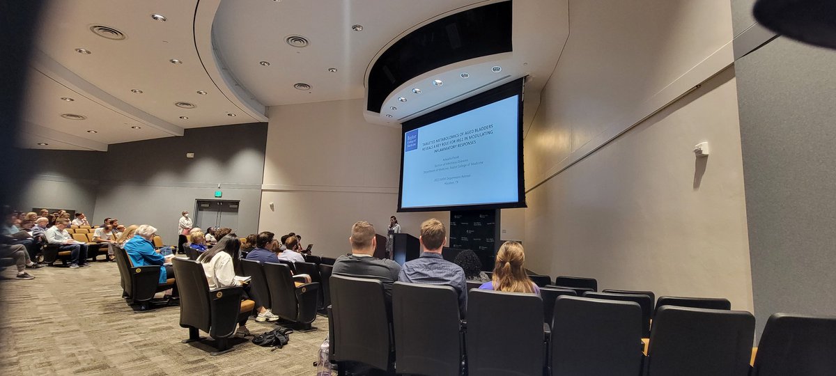 MysorekarLab's tweet image. So proud of stellar @MysorekarLab students @BCMGradSchool @BCMDeptMedicine @BCMIDFellowship @AdwaitaParab @Long_B_Tran giving great talks on #zika #TNT #aging #bladder #organoids #MVMretreat @houstonzoo