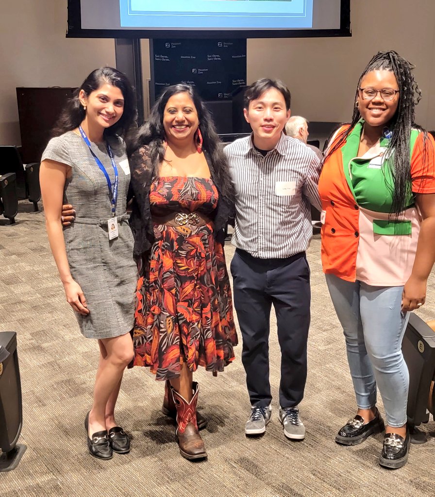 MysorekarLab's tweet image. So proud of stellar @MysorekarLab students @BCMGradSchool @BCMDeptMedicine @BCMIDFellowship @AdwaitaParab @Long_B_Tran giving great talks on #zika #TNT #aging #bladder #organoids #MVMretreat @houstonzoo