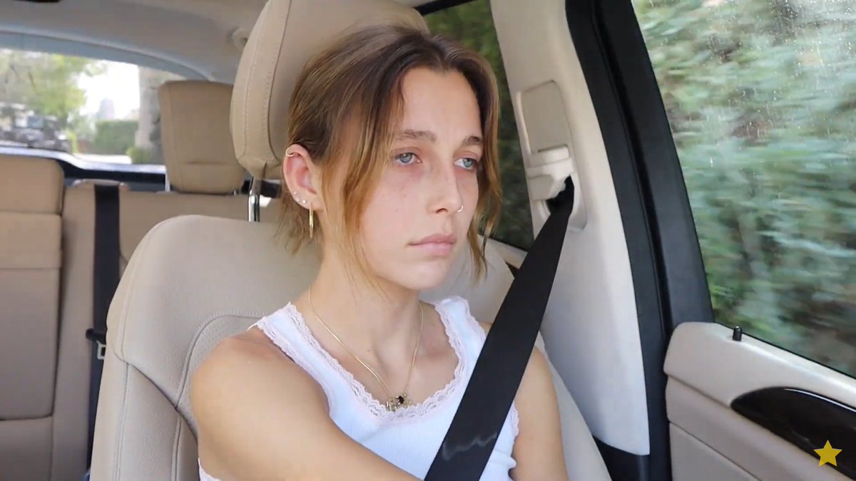 DCVII's tweet image. Me almost to the restaurant I’m on hold with trying to place a pickup order with