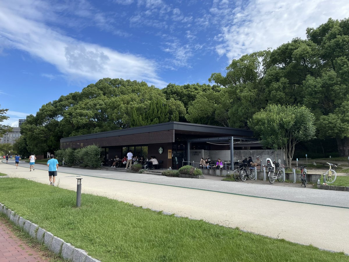 myrunning_imari's tweet photo. #大濠公園
とりあえず下見に行ったらランナーの多さにびっくりです！！

#ランナーの聖地
 と、言われるだけあって確かに道幅も広くて走りやすそう、、、

夕方以降で走ります。

#ランニング
#マラソン https://t.co/IBOw6GBFnr